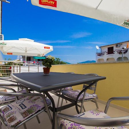 Apartments Zoran Pirovac Εξωτερικό φωτογραφία