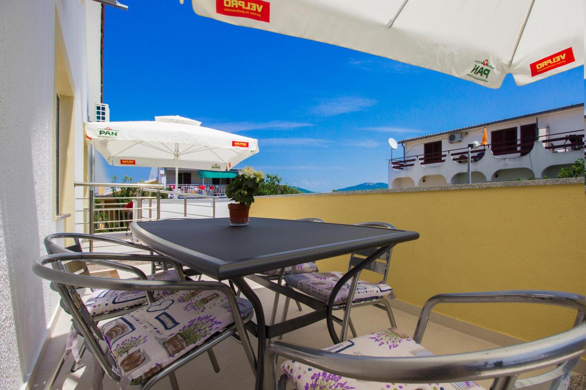 Apartments Zoran Pirovac Εξωτερικό φωτογραφία