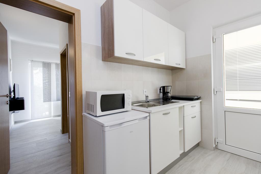 Apartments Zoran Pirovac Εξωτερικό φωτογραφία