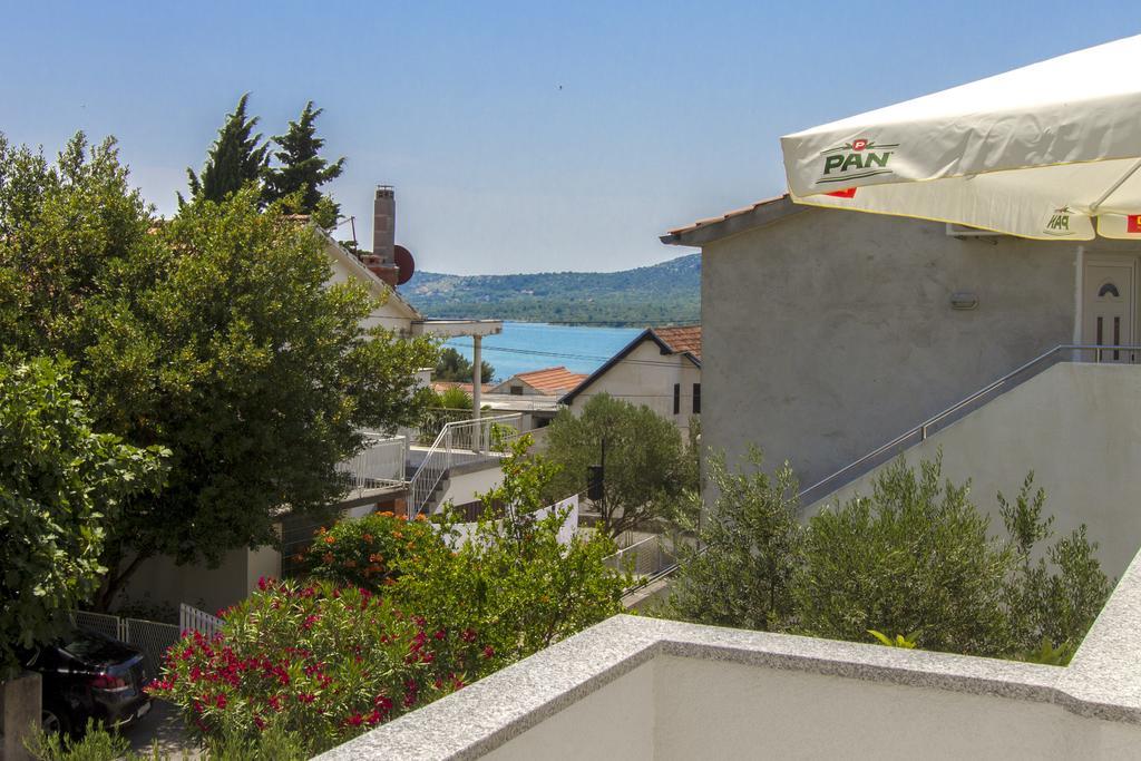 Apartments Zoran Pirovac Εξωτερικό φωτογραφία