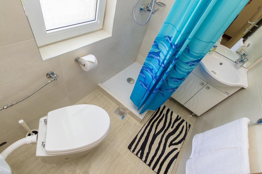 Apartments Zoran Pirovac Εξωτερικό φωτογραφία